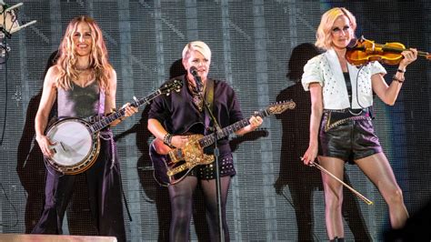 internet.chicks|chicks band.